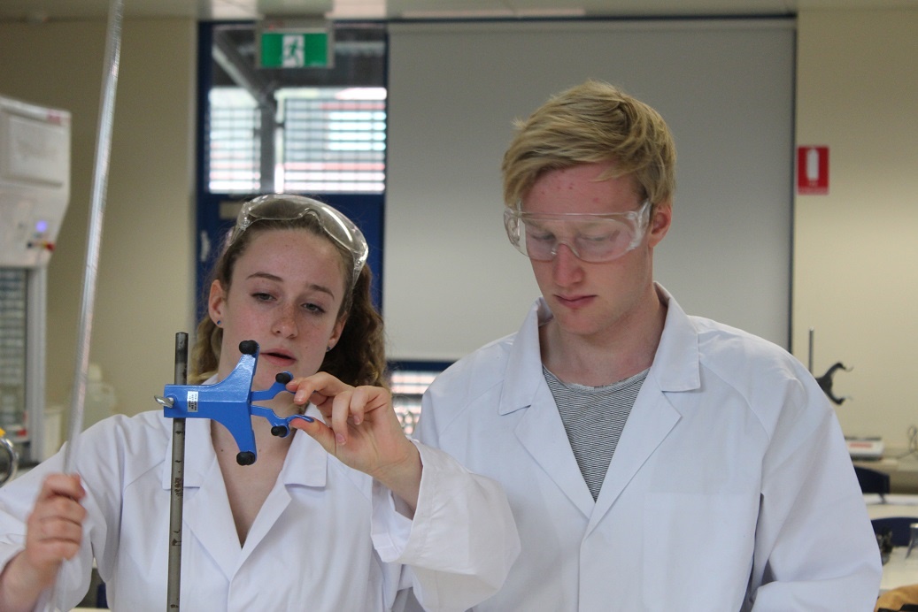 Elizabeth College science