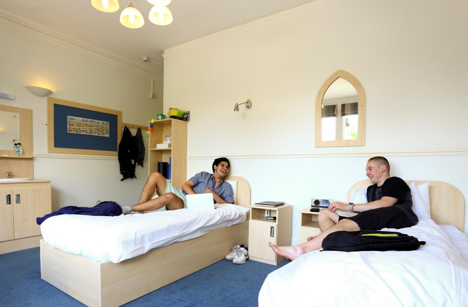 Accommodation - Twin Standard