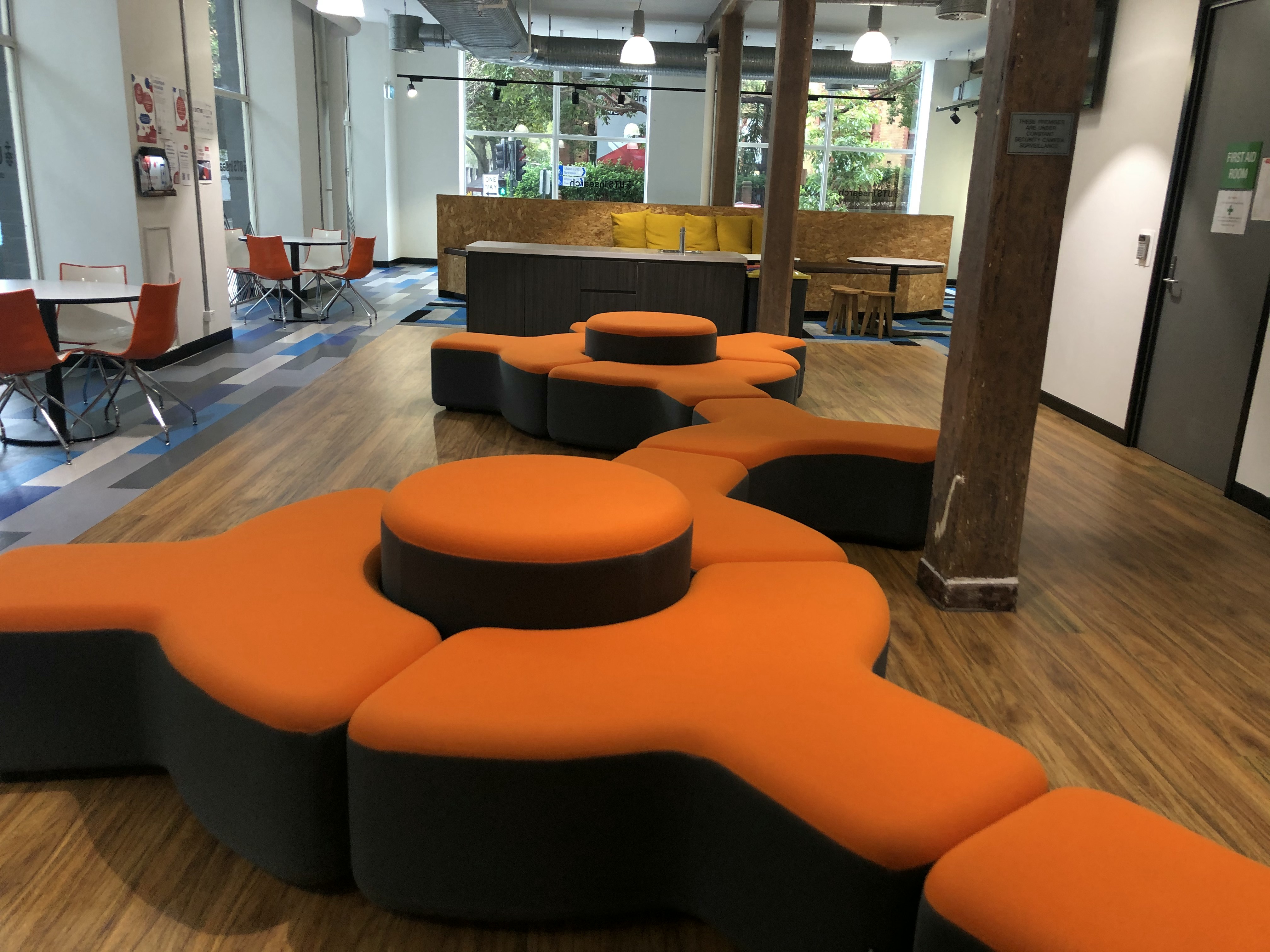 d030eddd-d412-4424-b4c1-ecb0aafa8cd4-0