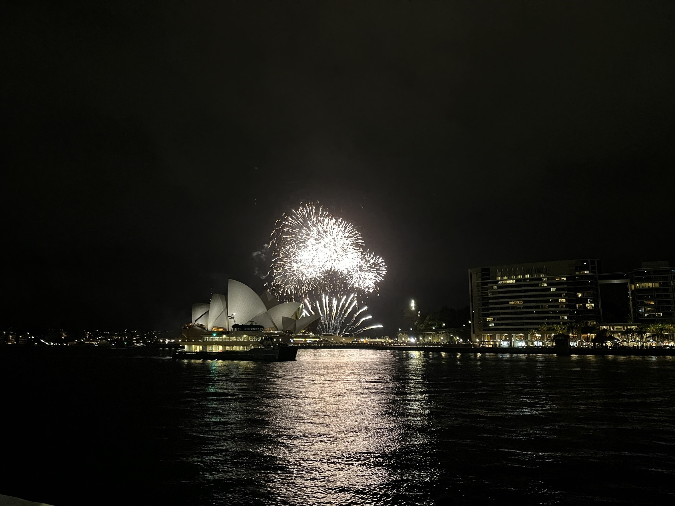 image_5314835_561854458511491141_1747722659620