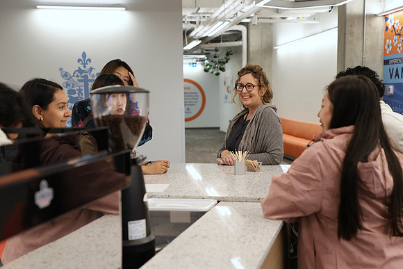 19E_38A_11097542_618859948_3