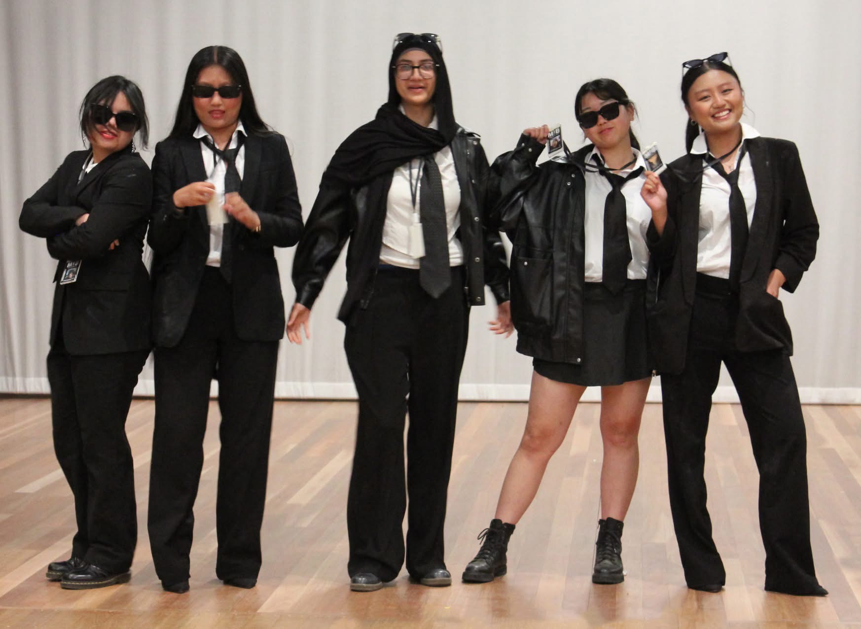 MIBファッションショー1