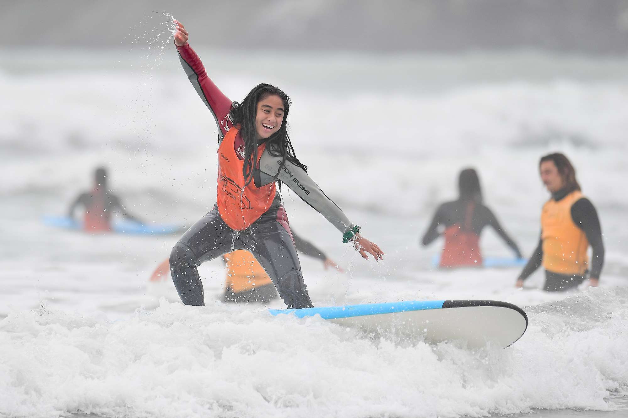 Surfing 6
